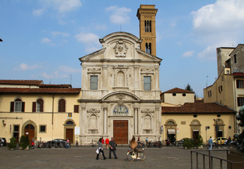 Церковь всех Святых во Флоренции