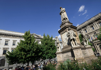 Памятник Леонардо да Винчи