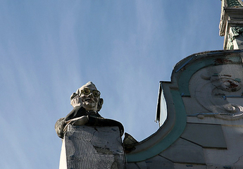 Мужчина с лорнетом