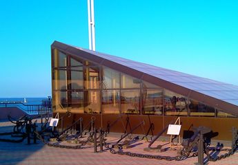 Музей якорей под открытым небом