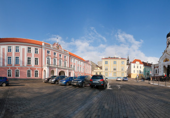 Замковая площадь Таллина